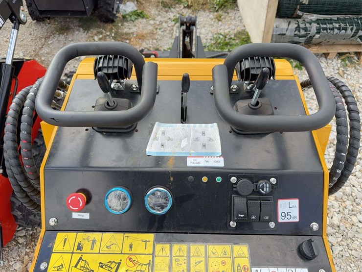 agt-mx-mrt14-mini-track-loader-image-7