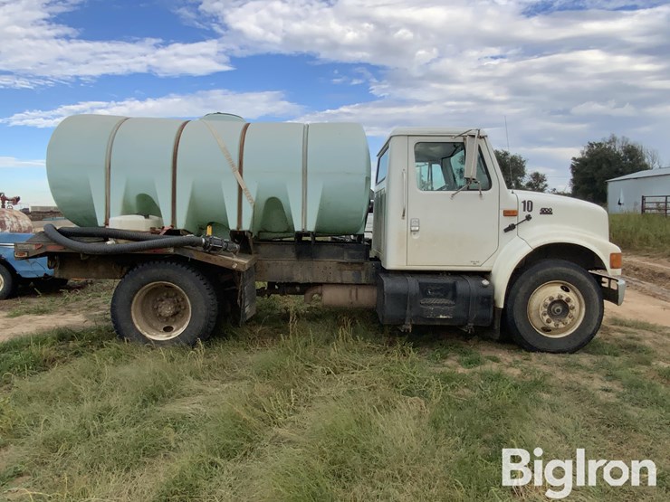 2001-international-4700-image-4