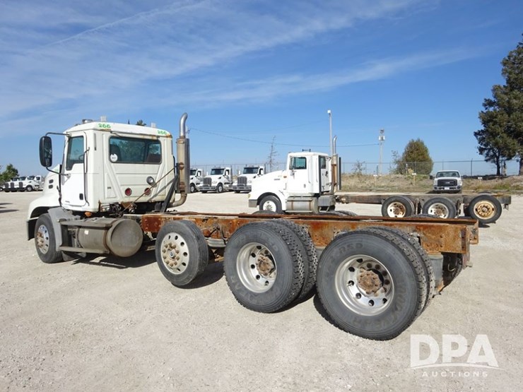 2005-mack-vision-truck-(pz13989,-unit-266)-image-29