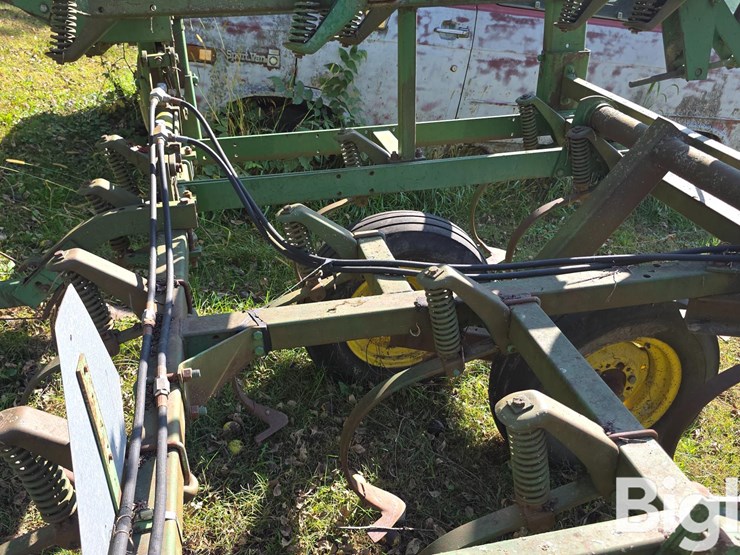 john-deere-1010-image-17