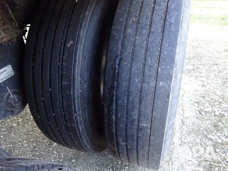 2014-wilson-hopper-bottom-image-37