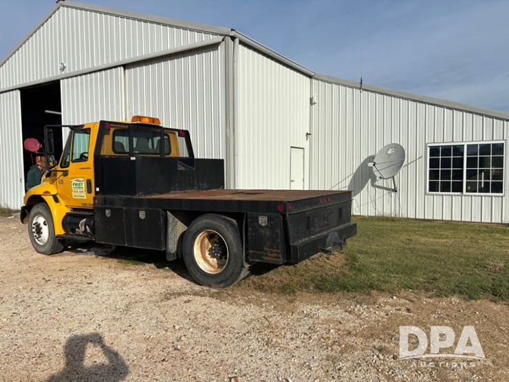 2007-international-durastar-4300-image-3