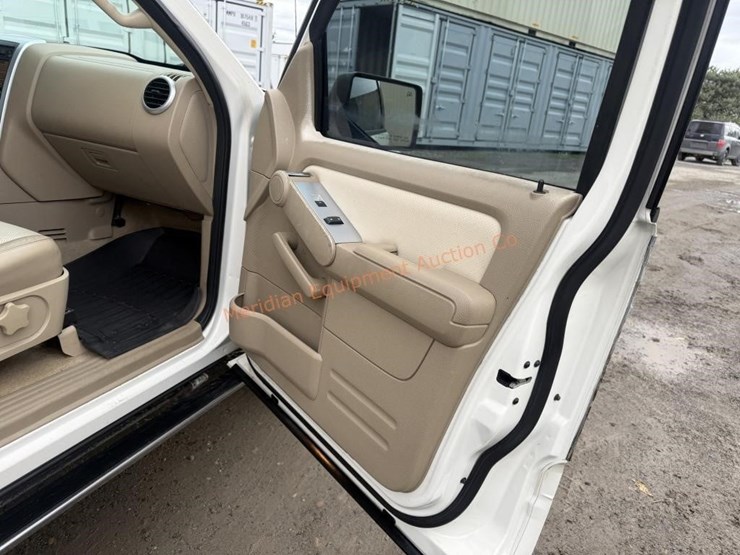 2007-mercury-mountaineer-image-24