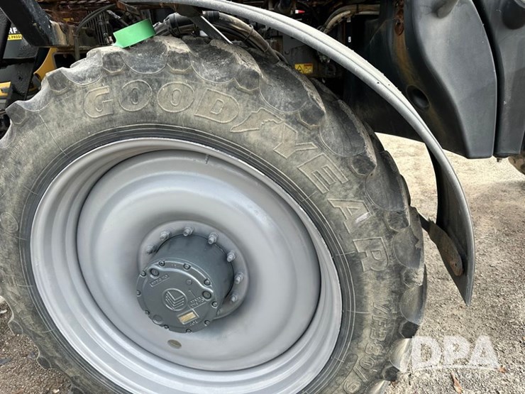 2015-ag-chem-rg1100b-image-16