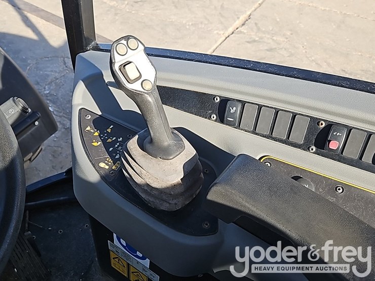 2023-jcb-407-image-23