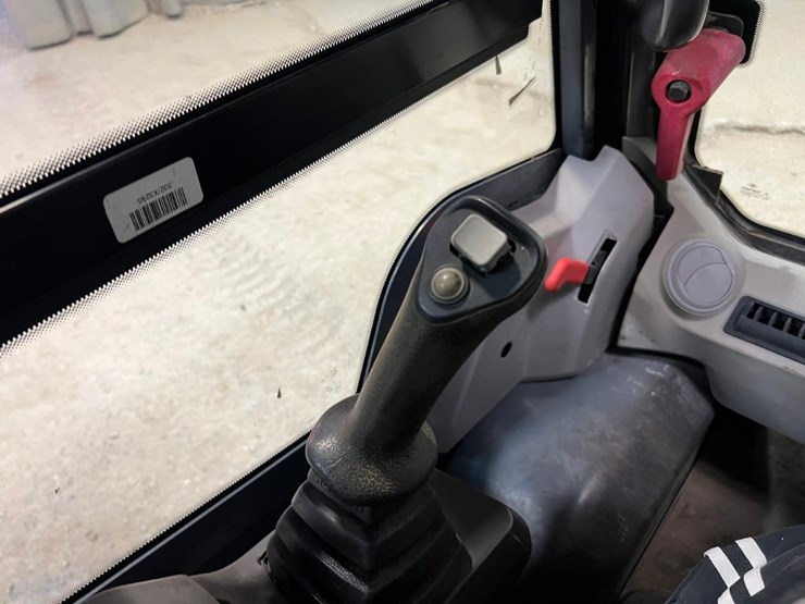 volvo-mc115c-image-22