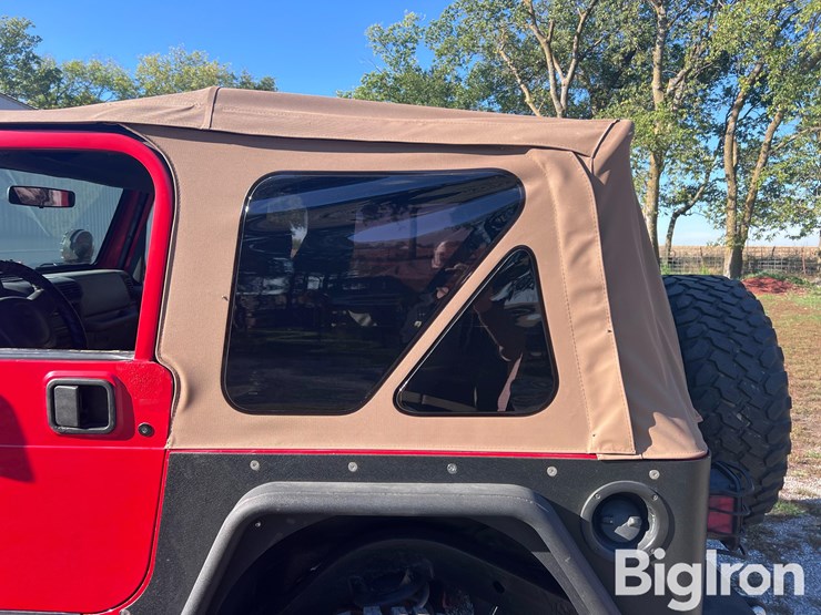 1997-jeep-wrangler-sport-image-9