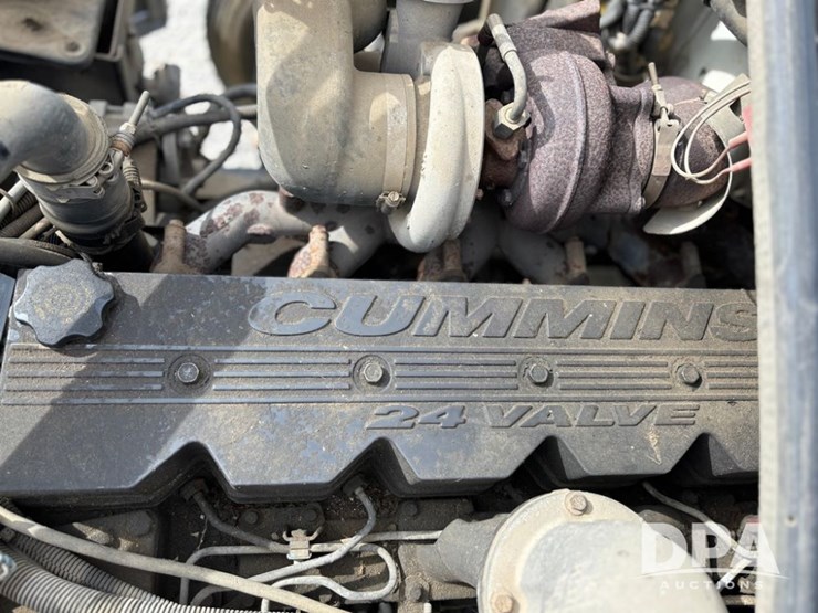 2000-freightliner-fl70-image-44