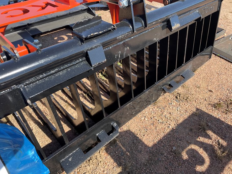 #4139-•-76"-skeleton-grapple-bucket-attachment-image-14