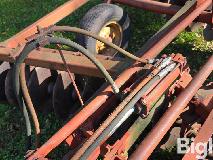 massey-ferguson-52-image-17