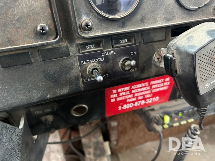 1992-international-9400-image-63