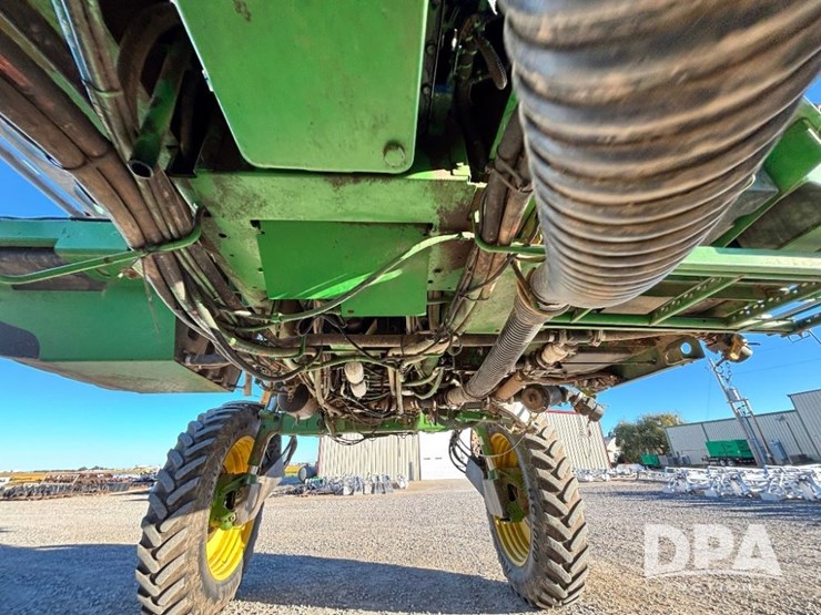 2013-john-deere-4830-image-27