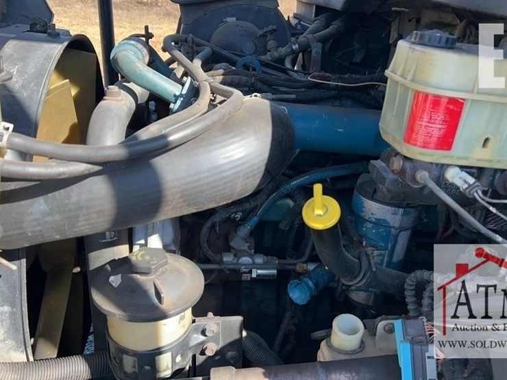 2005-international-durastar-4300-image-15