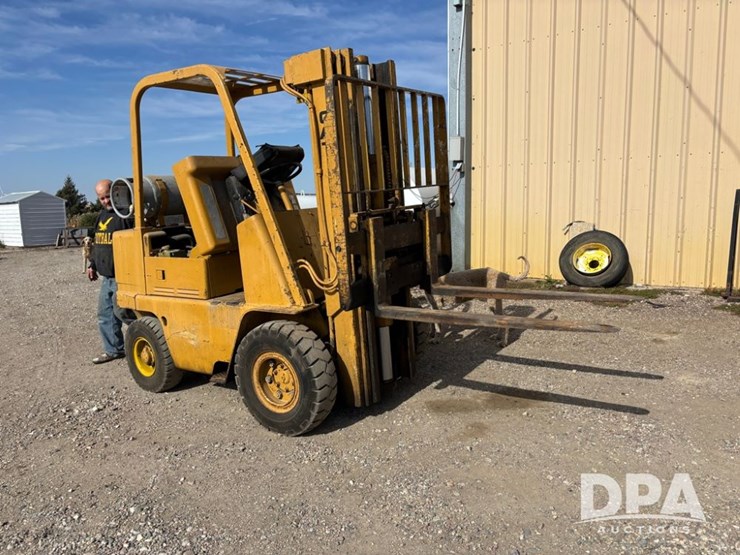 caterpillar-v40c-image-1