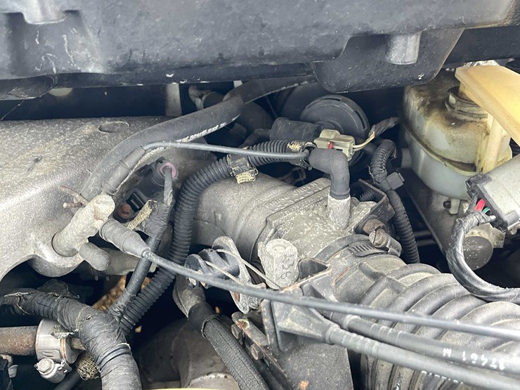 1999-chrysler-town-&-country-image-171