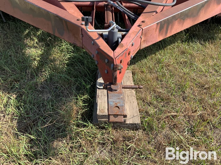 case-ih-5100-image-14