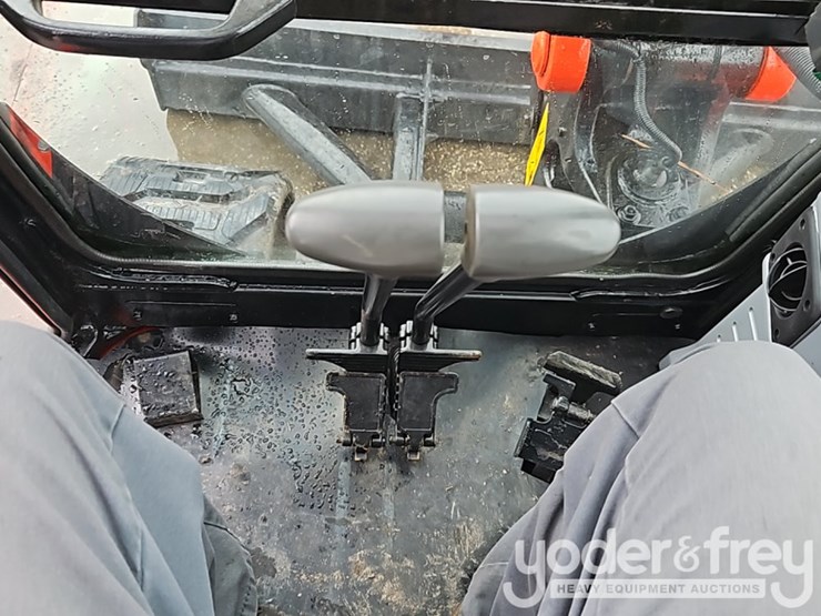 2012-kubota-kx161-image-34