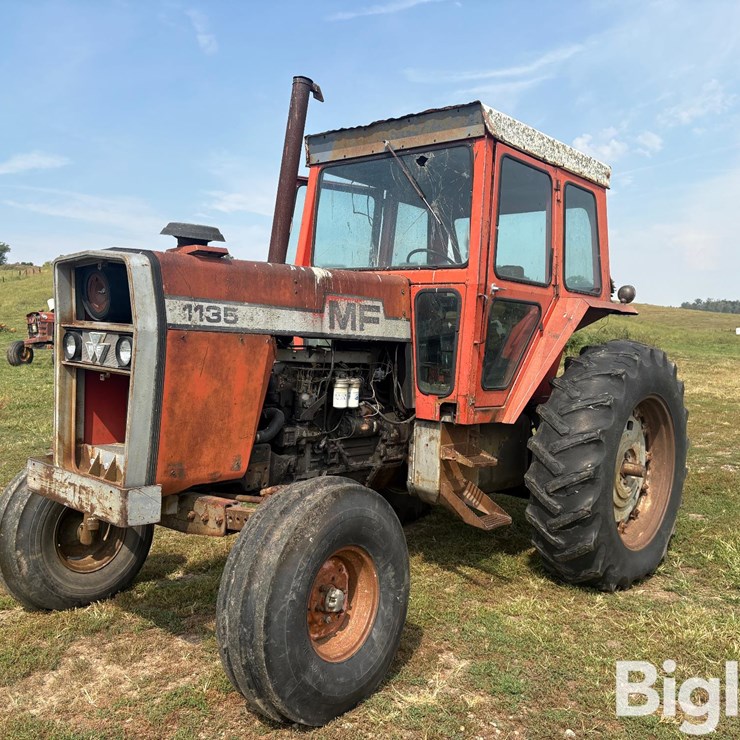 1974 MASSEY-FERGUSON 1135