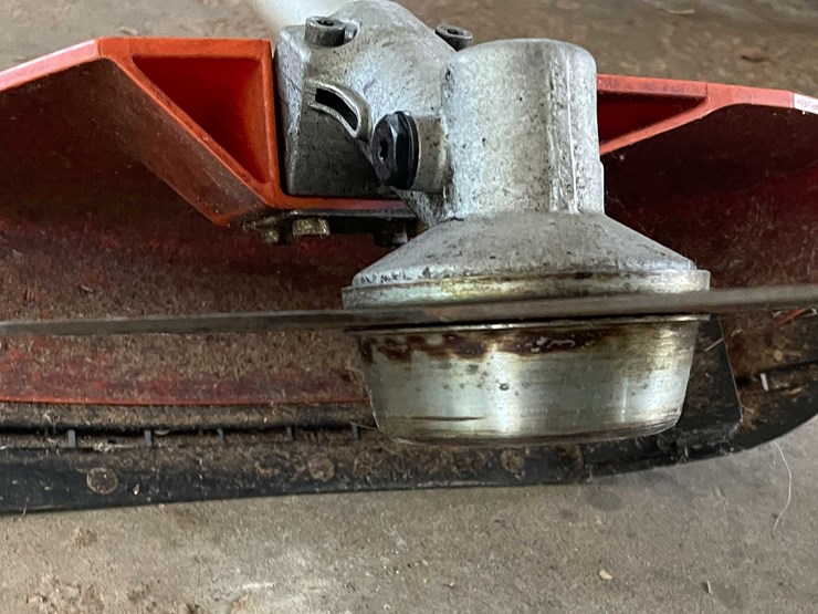 #6631-•-stihl-fs80-brush-cutter-image-11