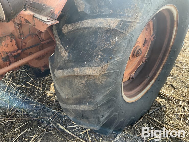 case-la-2wd-tractor-image-17