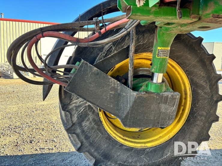 2013-john-deere-4830-image-49