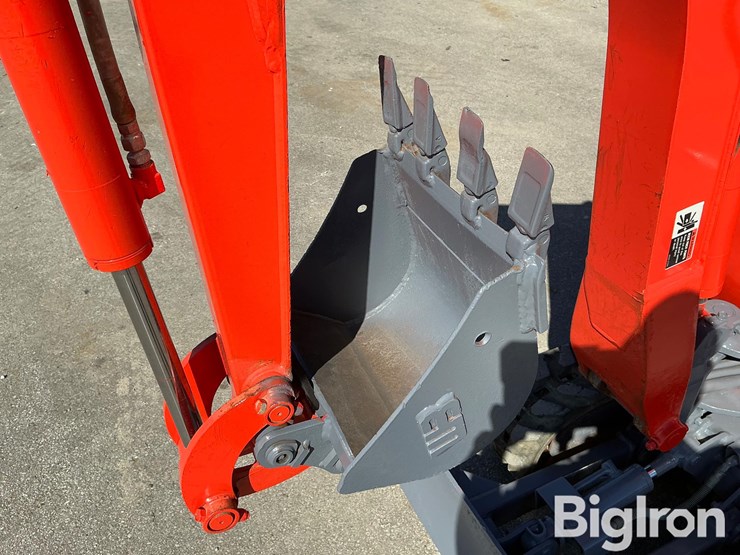 2019-kubota-k008-3-image-15