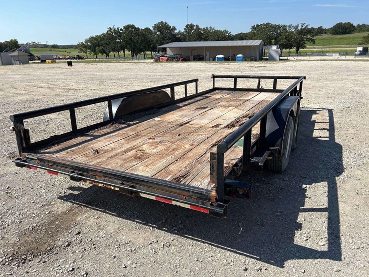 2003-big-tex-10pi-16ft.-t/a-pipe-top-utility-trailer-image-3