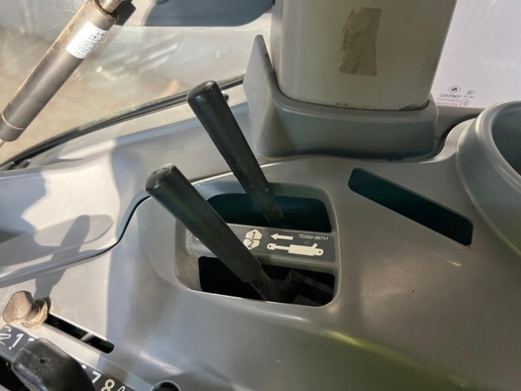 2015-kubota-l4060-image-31