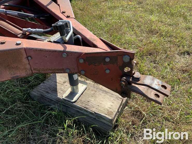 case-ih-5100-image-10