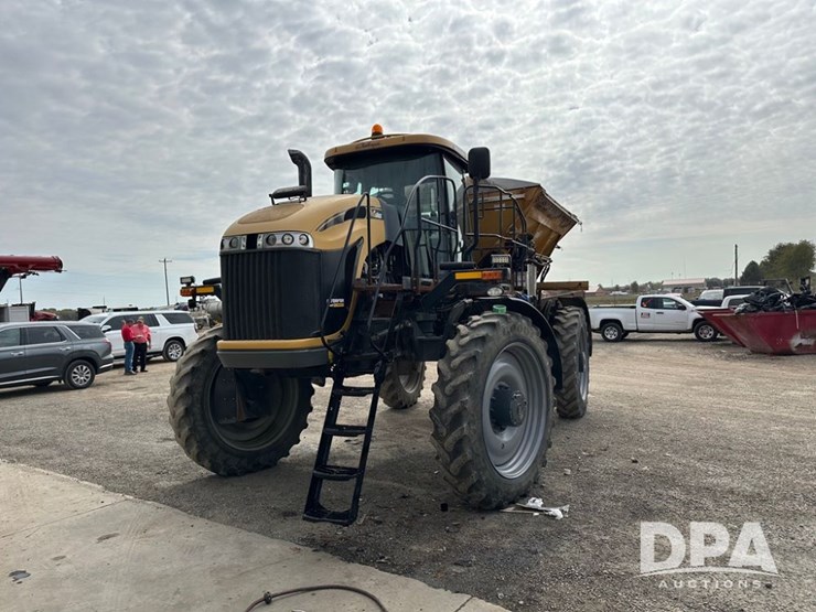 2015-ag-chem-rg1100b-image-1