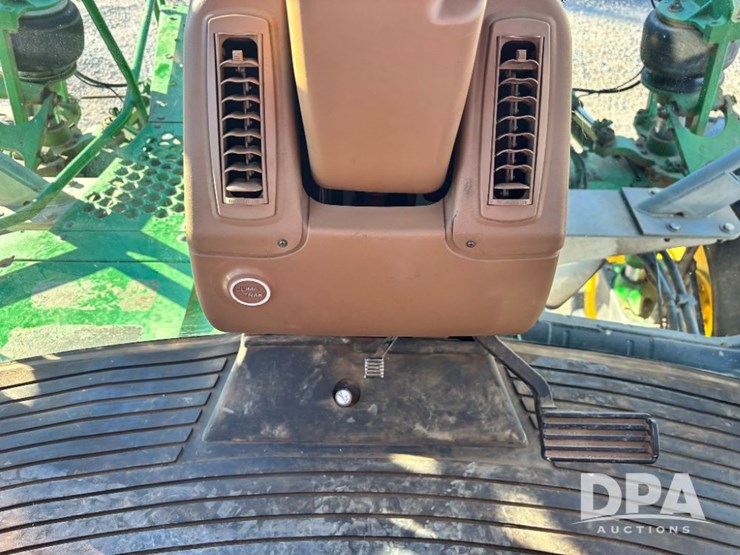 2013-john-deere-4830-image-112