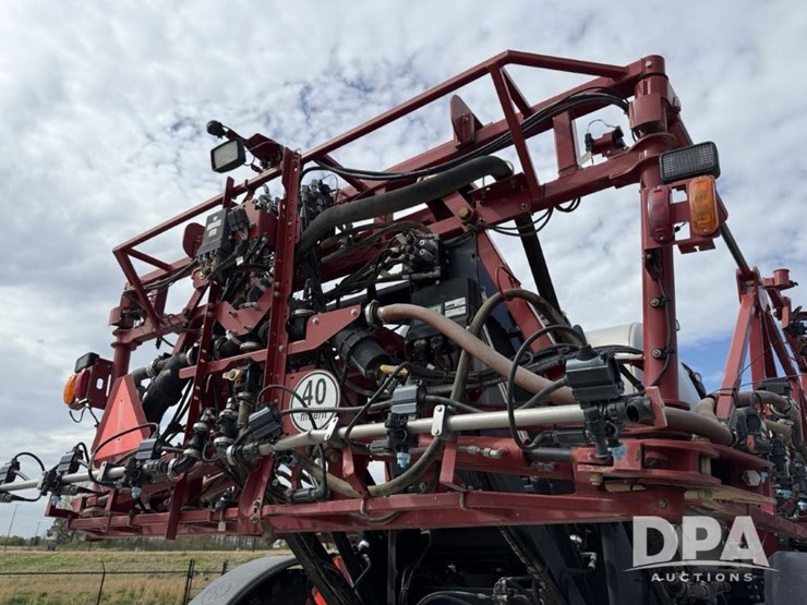 2020-case-ih-trident-5550-image-47