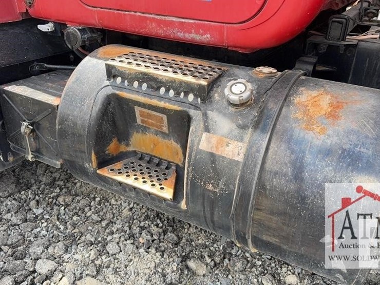 2000-mack-rd690s-image-11