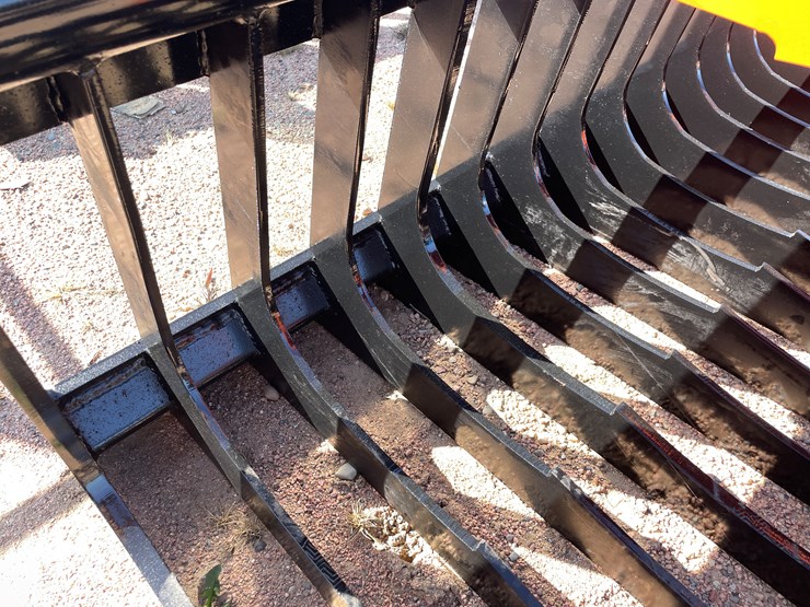 #4116-•-76"-skeleton-grapple-bucket-attachment-image-4