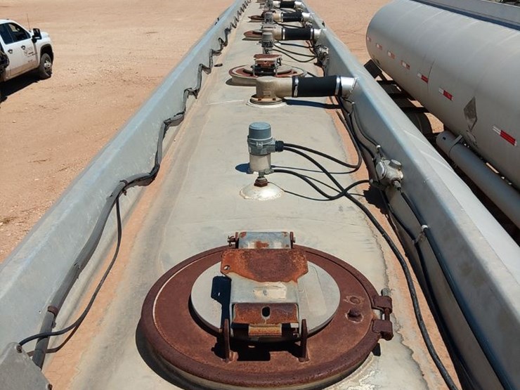 1974-trailmobile-trailer-image-12