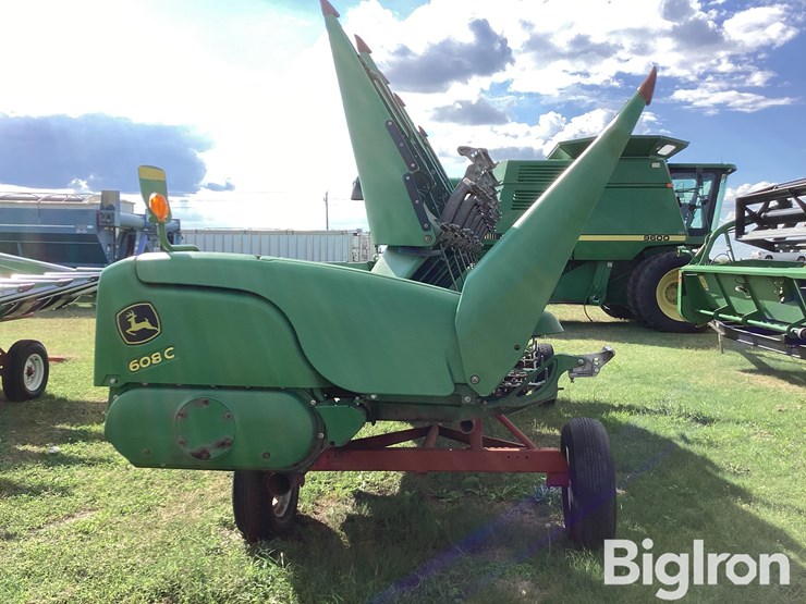 2011-john-deere-608c-image-6