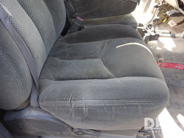 2006-chevrolet-2500hd-image-52