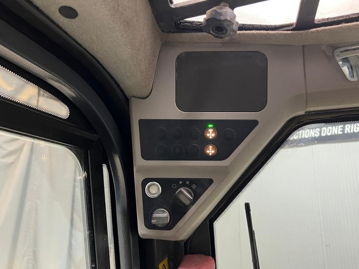 volvo-mc115c-image-20