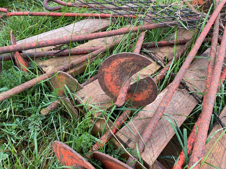 #8149-•-misc-steel-anchors-image-7