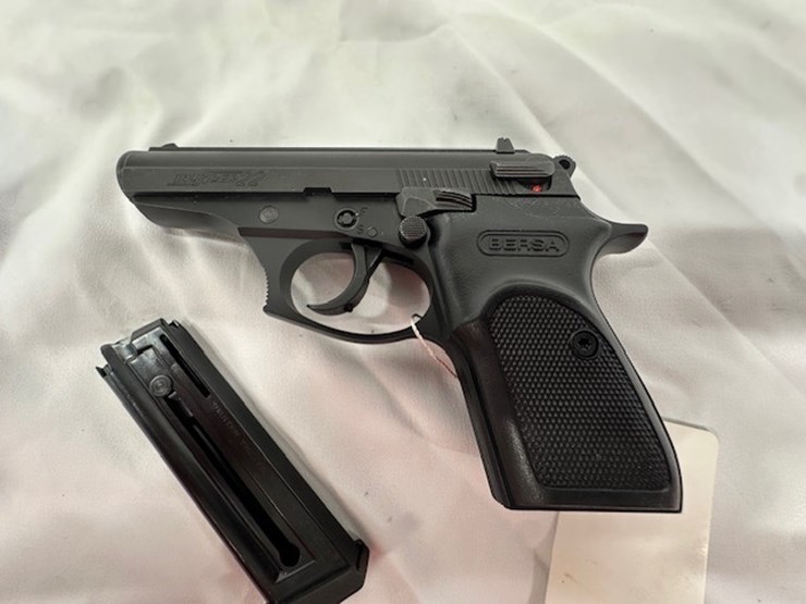 #2025-00052-•-bersa-thunder-22-pistol-image-31