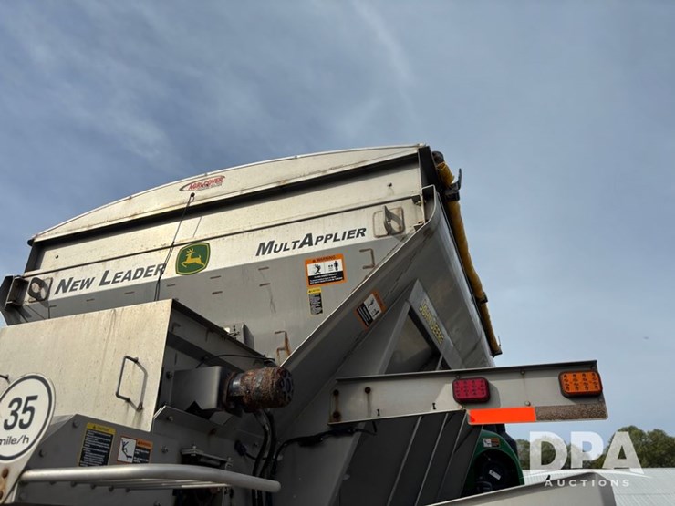 2019-john-deere-r4038-image-26