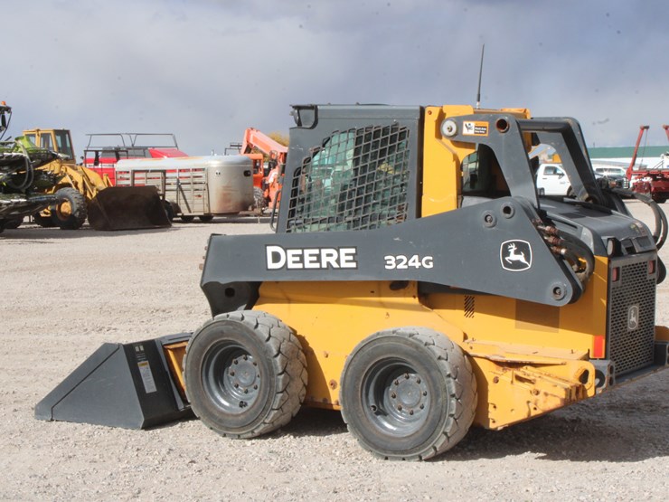 deere-324g-image-3