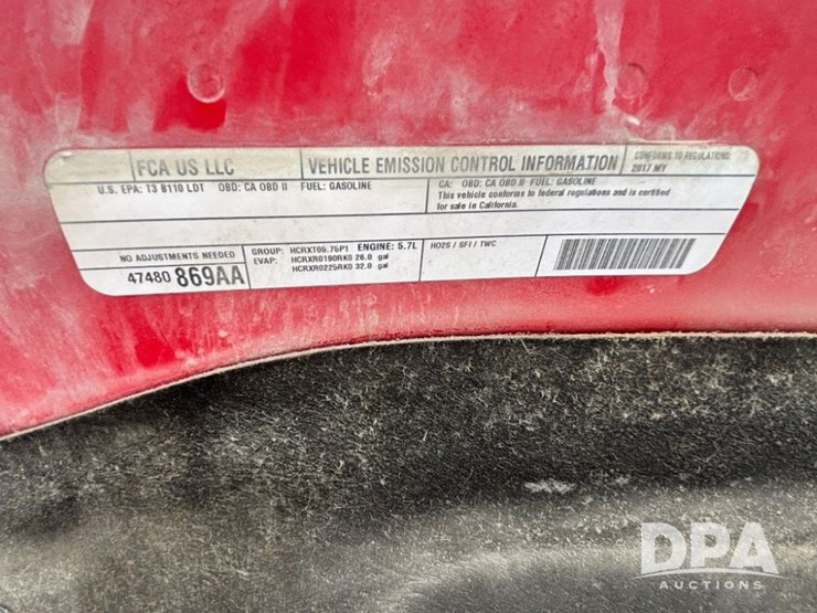 2017-ram-1500-slt-image-70