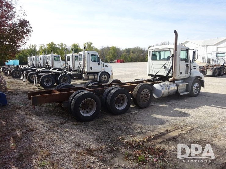2014-mack-pinnacle-truck-(pz13988,-unit-239)-image-22