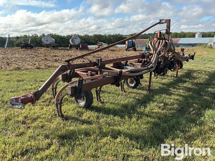 hydro-engineering-13-knife-liquid-manure-umbilical-injector-image-3