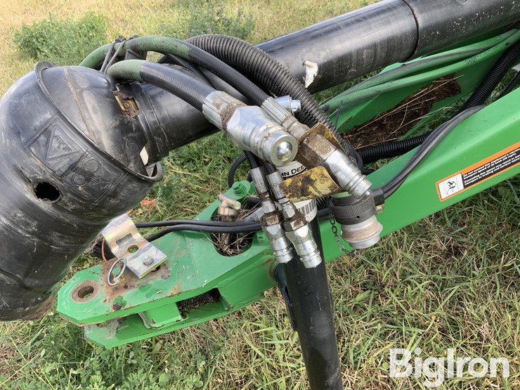 2006-john-deere-567-image-10