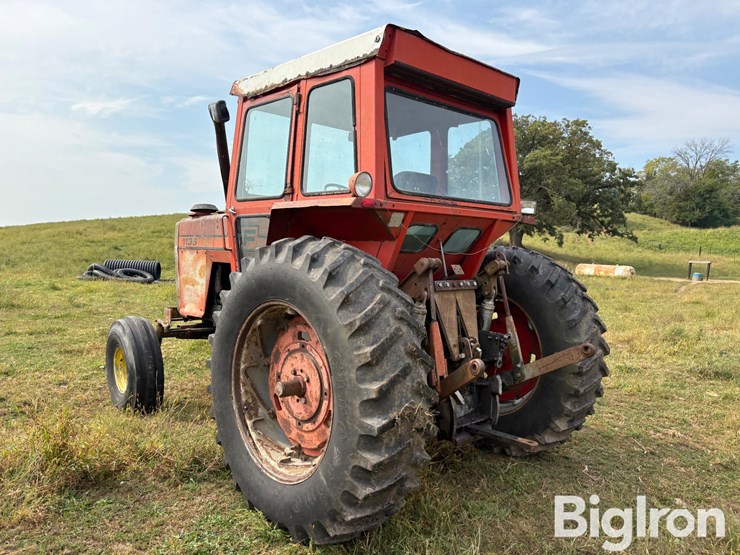 1973-massey-ferguson-1135-image-7