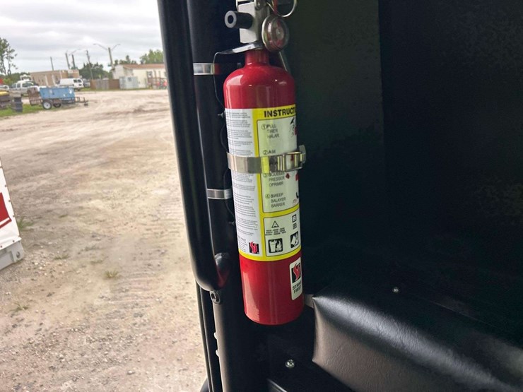 2023-fat-truck-2.8c-amphibious-awd-off-road-utility-vehicle-image-24