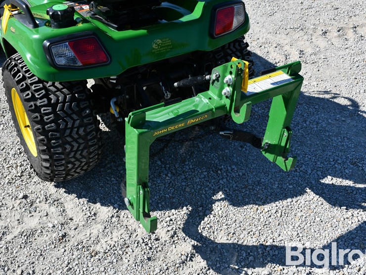 2018-john-deere-x758-image-15