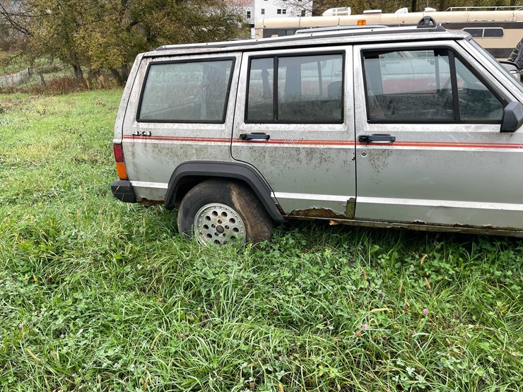 1991-jeep-cherokee-image-4